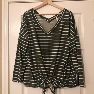 Vneck long sleeve striped shirt
